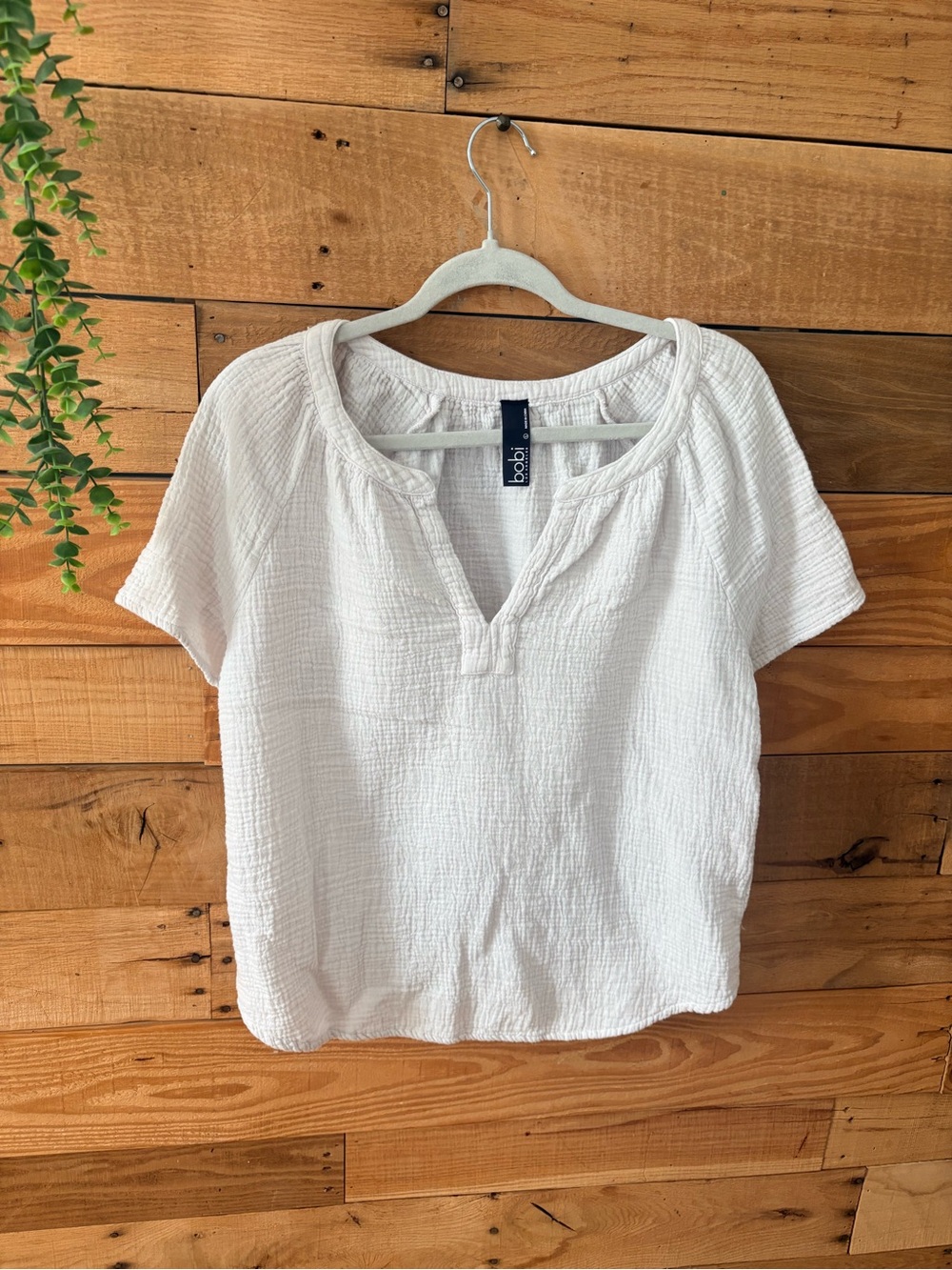 bobi White Gauze Short Sleeve Split V-Neck Top